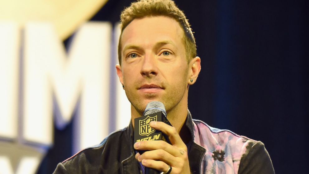 <strong>المطرب البريطاني كريس مارتن بطل فرقة Coldplay الغنائية</strong>