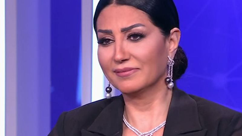 وفاء عامر