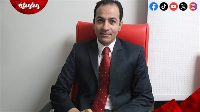 هشام إبراهيم أستاذ