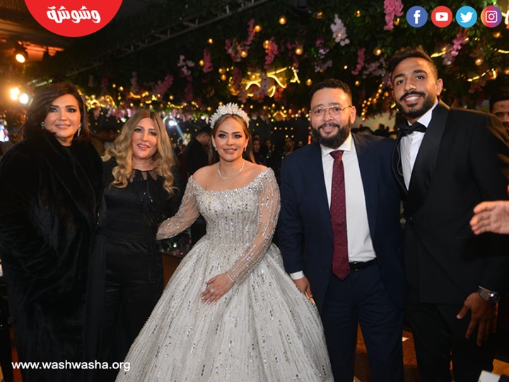 بالصور.. نجوم الفن والرياضة والإعلام يحتفلون بزفاف حبيبة سامر ومحمد حسين